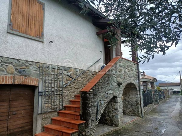 casa indipendente in vendita a Filattiera