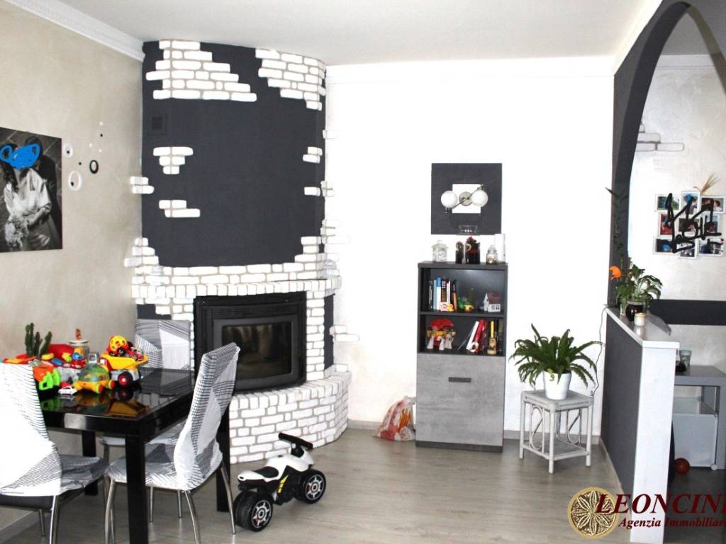 appartamento in vendita a Filattiera