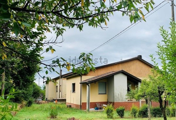 casa indipendente in vendita a Filattiera