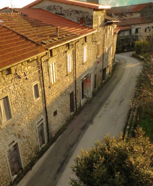 appartamento in vendita a Filattiera