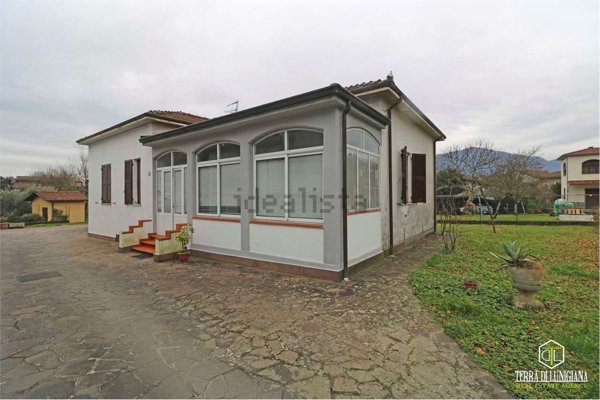 casa indipendente in vendita a Filattiera