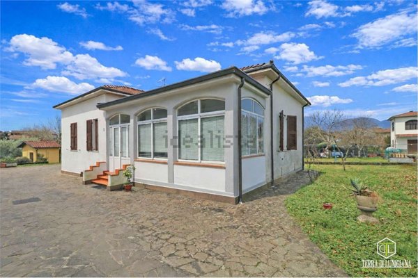 casa indipendente in vendita a Filattiera