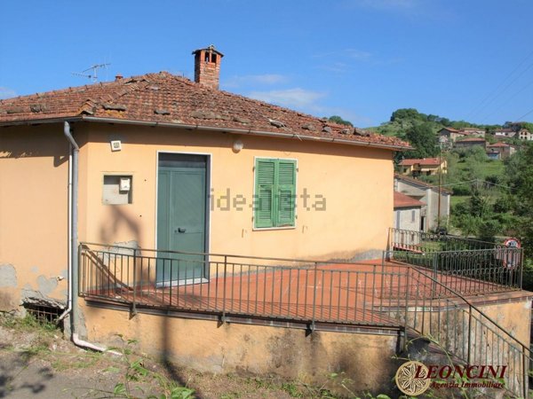 casa indipendente in vendita a Filattiera