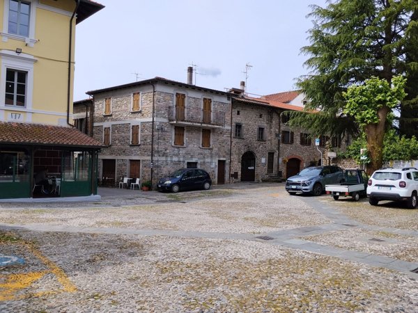 casa semindipendente in vendita a Filattiera