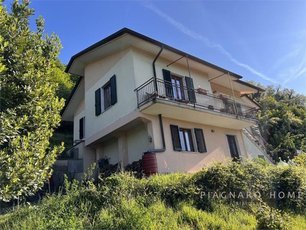 casa indipendente in vendita a Filattiera