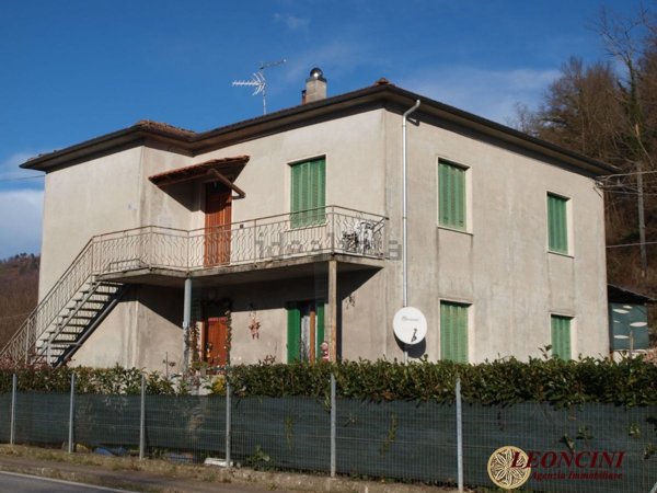 casa indipendente in vendita a Filattiera in zona Caprio
