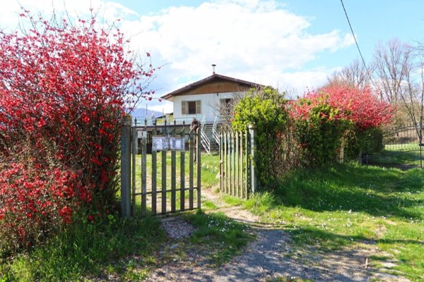 casa indipendente in vendita a Filattiera in zona Caprio