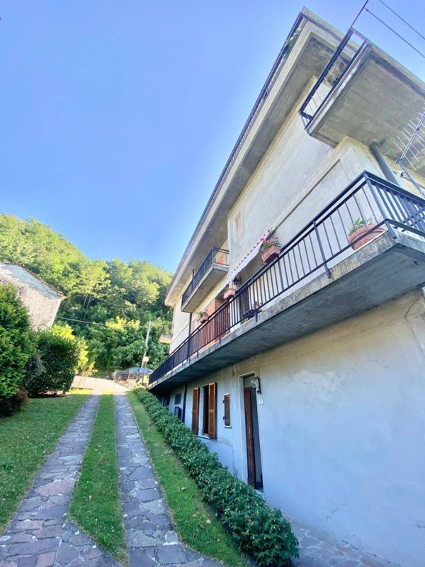appartamento in vendita a Fivizzano in zona Equi Terme