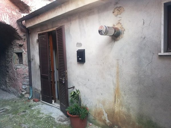 casa indipendente in vendita a Fivizzano in zona Tenerano