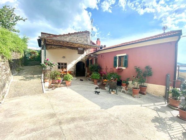 quadrivano in vendita a Fivizzano