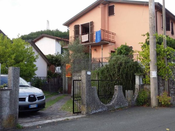casa indipendente in vendita a Fivizzano in zona Equi Terme