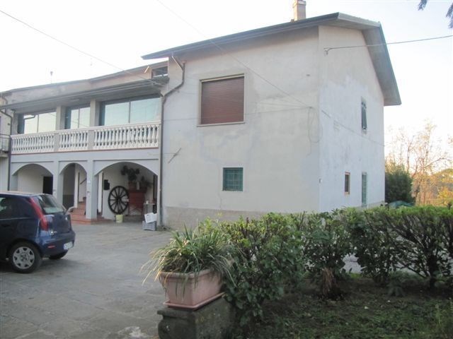 casa indipendente in vendita a Fivizzano in zona Moncigoli
