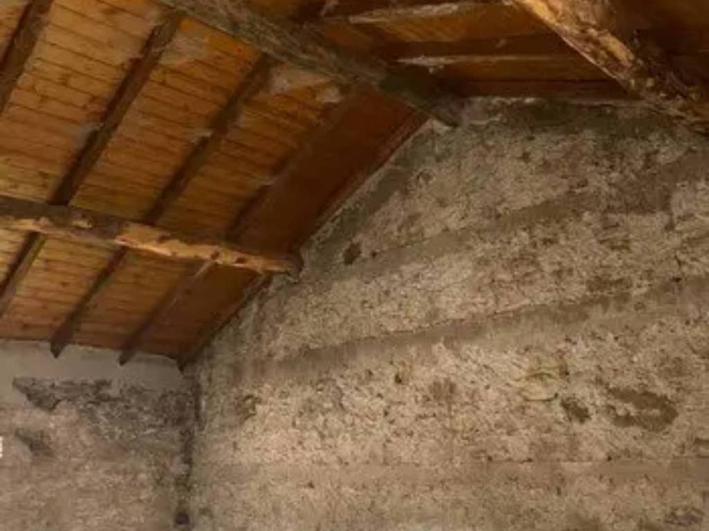 casa indipendente in vendita a Fivizzano