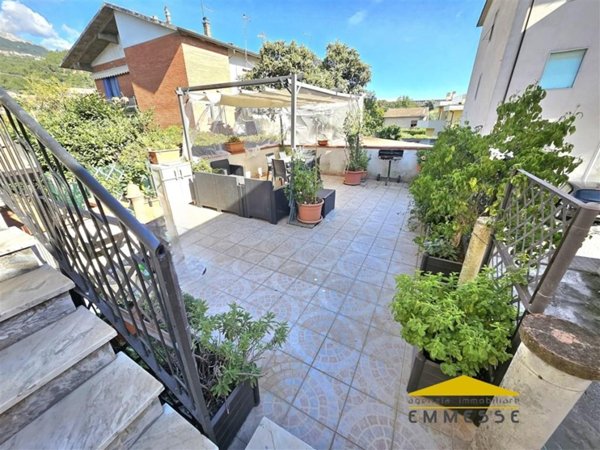 casa indipendente in vendita a Fivizzano in zona Turano