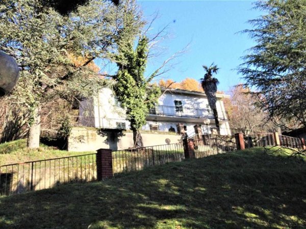 casa indipendente in vendita a Fivizzano