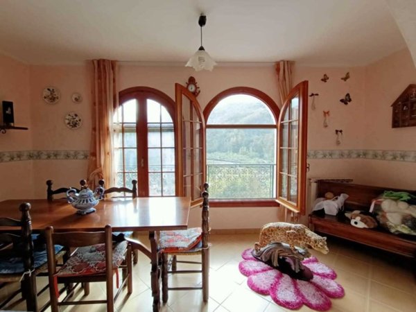 casa indipendente in vendita a Fivizzano in zona Gragnola