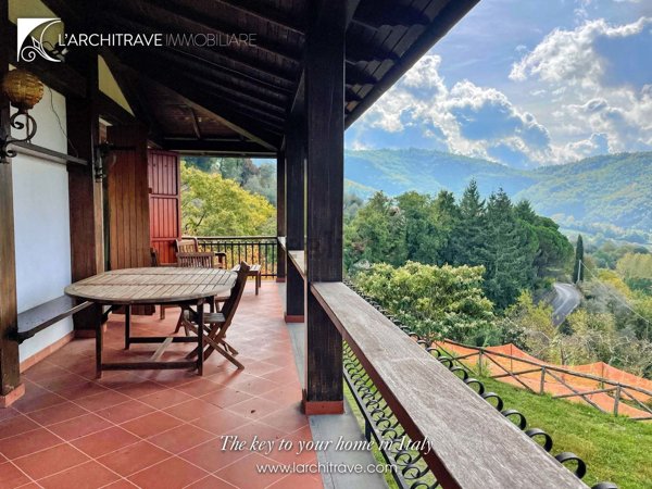 casa indipendente in vendita a Fivizzano
