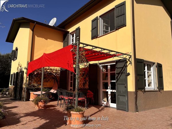 casa indipendente in vendita a Fivizzano