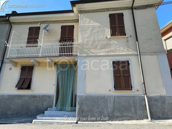 casa indipendente in vendita a Fivizzano in zona Equi Terme