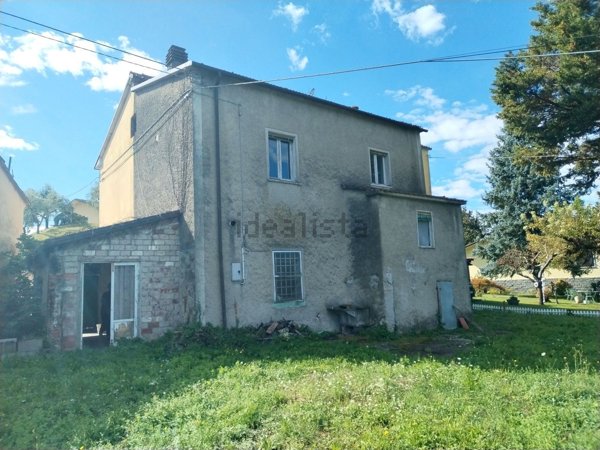quadrivano in vendita a Fivizzano in zona Moncigoli
