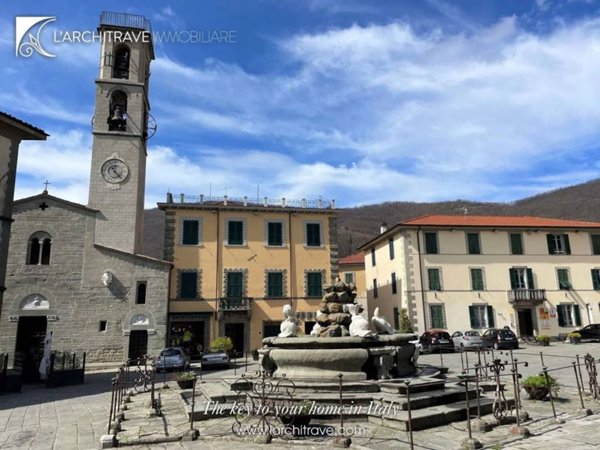 casa indipendente in vendita a Fivizzano in zona San Terenzo