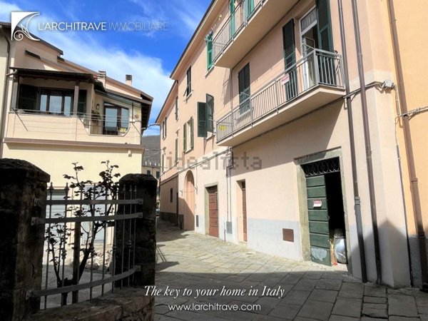 casa indipendente in vendita a Fivizzano in zona San Terenzo