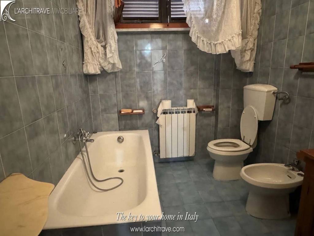 casa indipendente in vendita a Fivizzano in zona Equi Terme