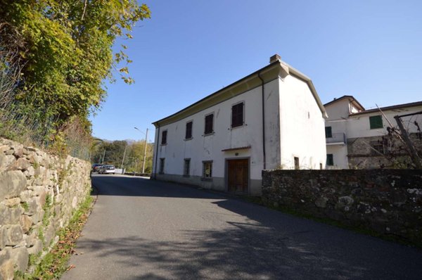 appartamento in vendita a Fivizzano in zona Posara