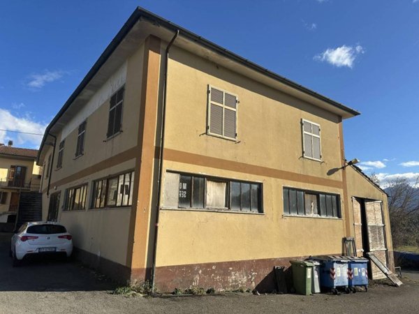 locale commerciale in vendita a Fivizzano