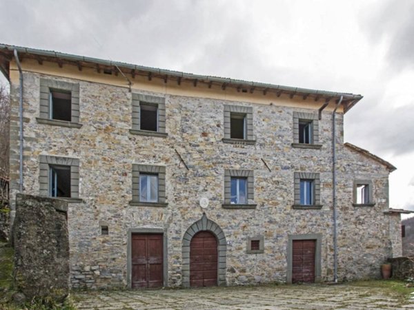 casa indipendente in vendita a Fivizzano