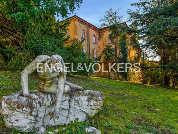 casa indipendente in vendita a Fivizzano