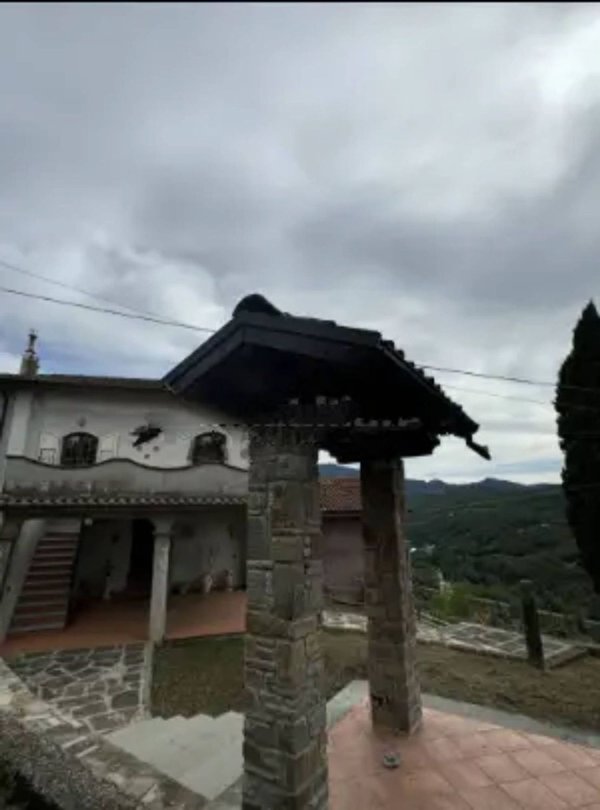 casa indipendente in vendita a Fivizzano in zona Groppoli