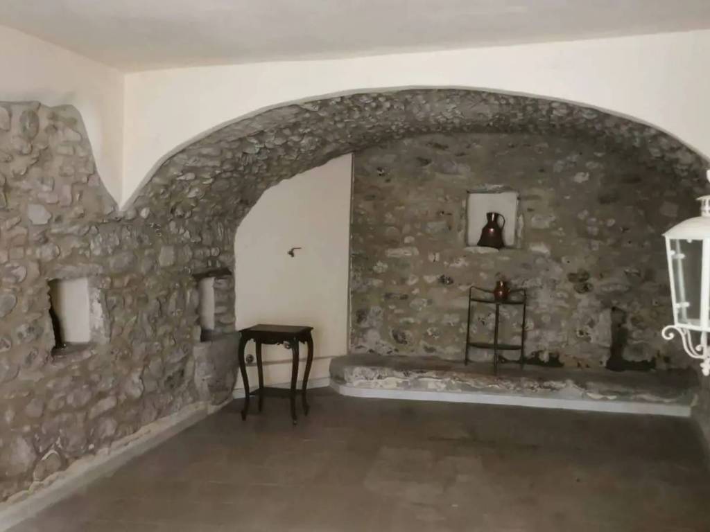 casa indipendente in vendita a Fivizzano