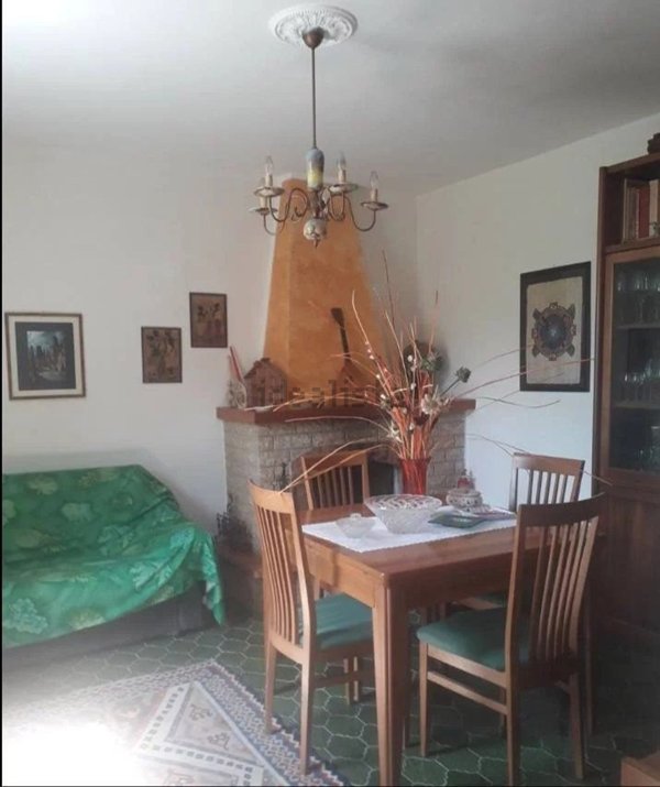 casa indipendente in vendita a Fivizzano