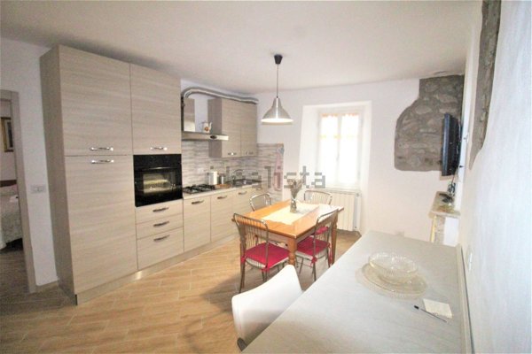 casa indipendente in vendita a Fivizzano in zona Gragnola