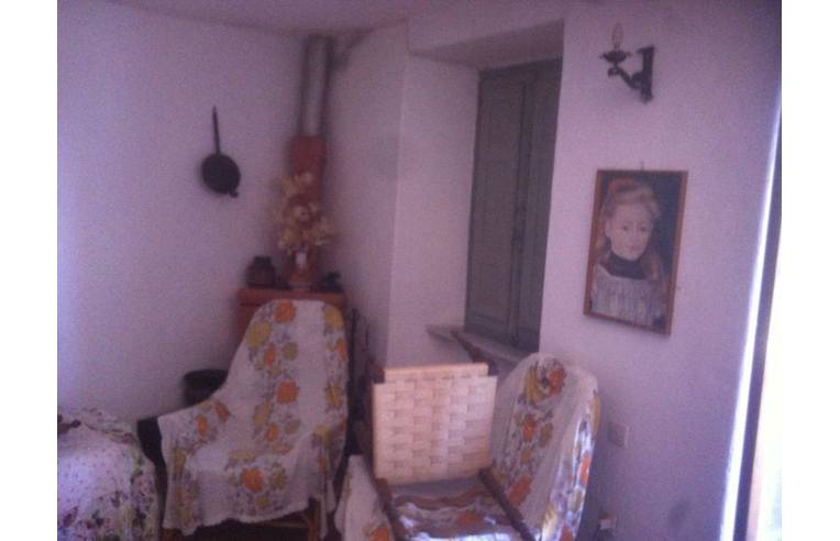 casa indipendente in vendita a Fivizzano in zona Vinca