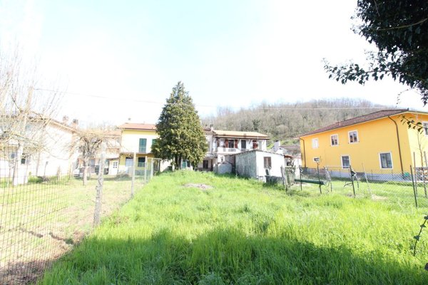 casa indipendente in vendita a Fivizzano in zona Rometta