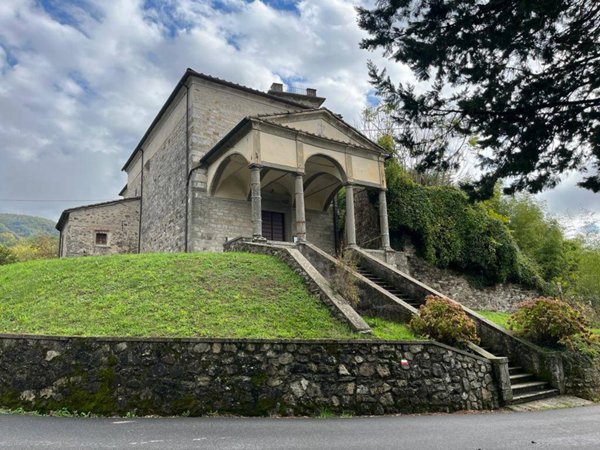 casa indipendente in vendita a Fivizzano in zona Cerignano