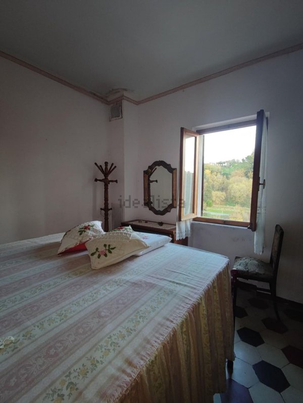 casa indipendente in vendita a Fivizzano in zona Cotto