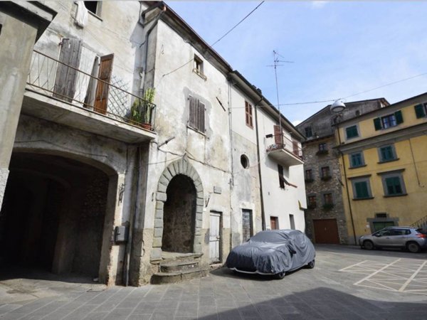 appartamento in vendita a Fivizzano in zona Gragnola