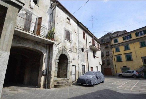 appartamento in vendita a Fivizzano in zona Gragnola