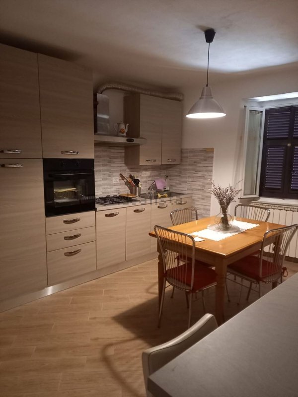 casa indipendente in vendita a Fivizzano
