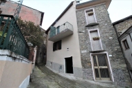 casa indipendente in vendita a Fivizzano