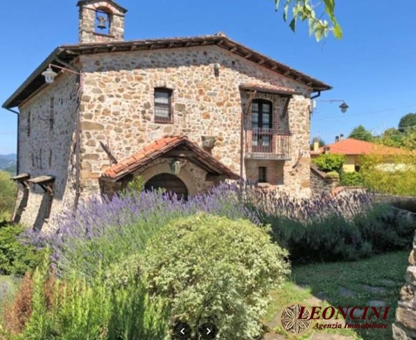 casa indipendente in vendita a Fivizzano in zona Ceserano