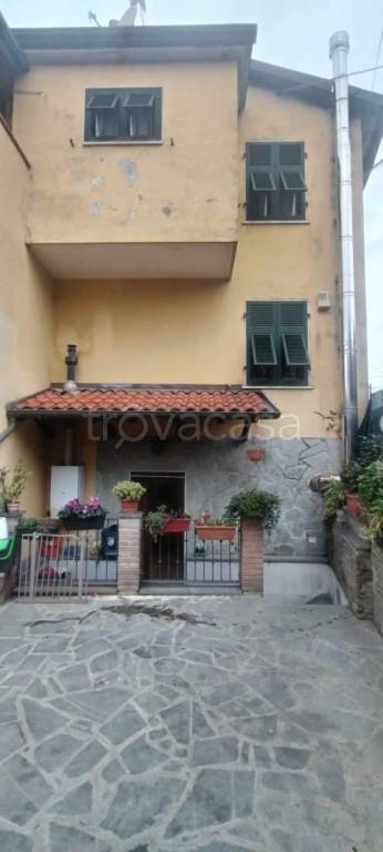 casa indipendente in vendita a Fivizzano in zona Turano