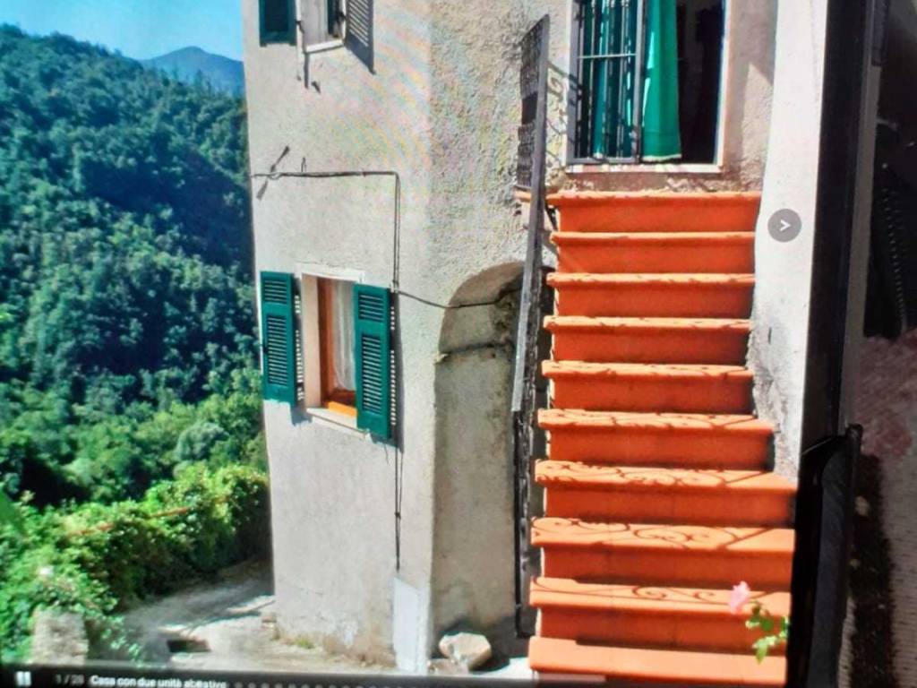 casa indipendente in vendita a Fivizzano in zona San Terenzo