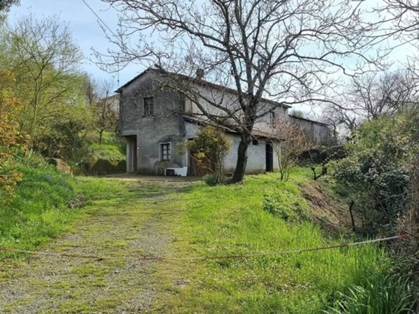 casa indipendente in vendita a Fivizzano in zona Moncigoli