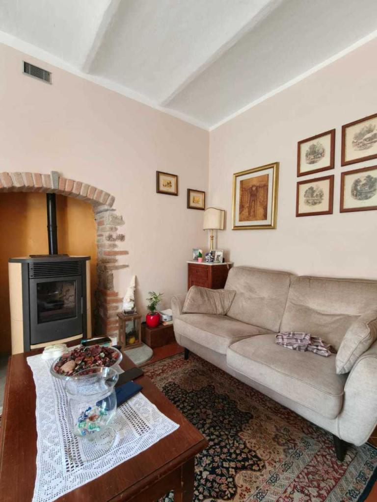 casa indipendente in vendita a Fivizzano