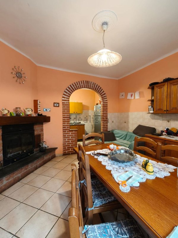 casa indipendente in vendita a Fivizzano