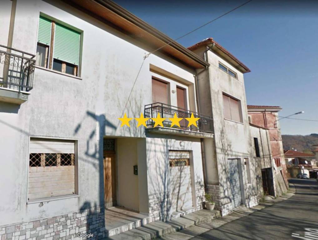 appartamento in vendita a Fivizzano in zona San Terenzo